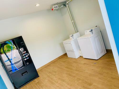 Hotel Americas Best Value Inn & Suites