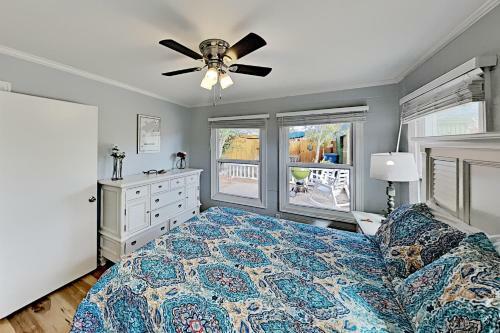 New Listing! Chic Updated Bungalow - Walk To Bay Home