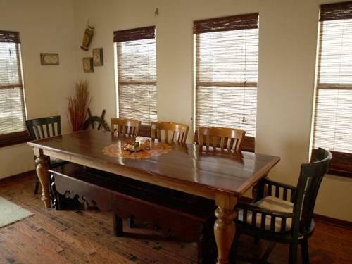 Hostal Dees Galley Port O Connor