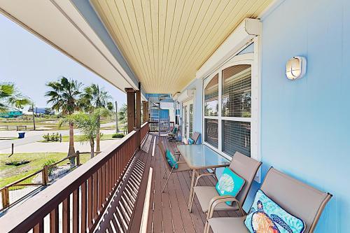 New Listing! Updated Home With Rooftop Deck Home
