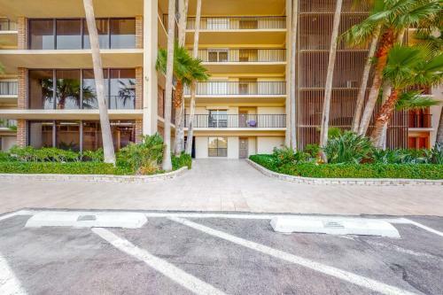 Ocean Vista #102