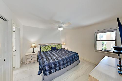 Apartamento 4400 Gulf Blvd Condo Unit 107