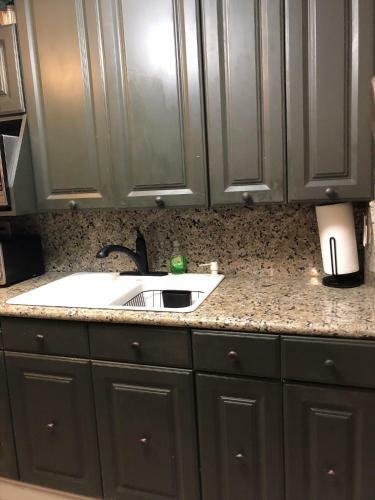 Apartamento Cozy Condo In Tiki Complex With Private Beach Access