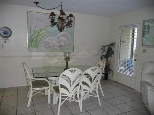 Suntide I Condos W107