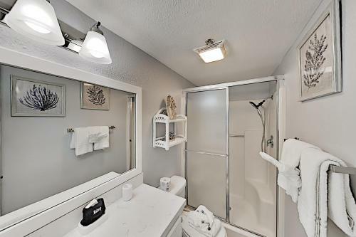 Apartamento Walkable Gulf-front Perch - Oversize Balcony & Pool Condo