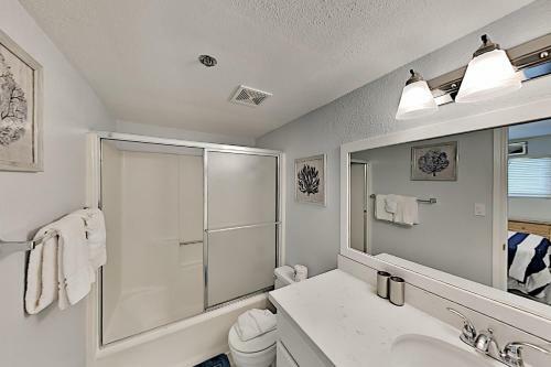 Apartamento Walkable Gulf-front Perch - Oversize Balcony & Pool Condo