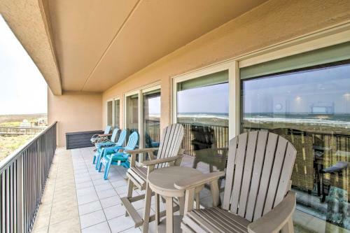 Apartamento Modern Beachfront Condo Pool And Beach Access!