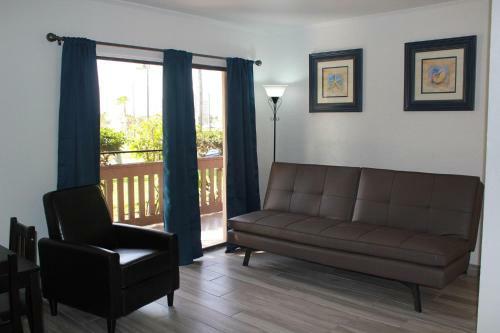 Apartamento Cozy Condo In Tiki Complex With Private Beach Access