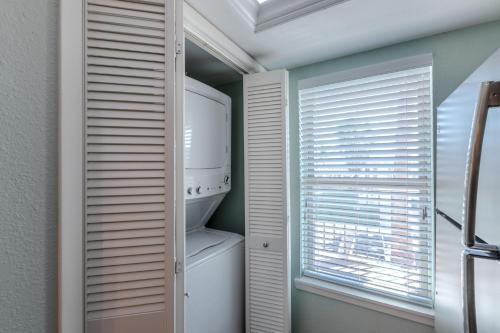 Beachview Condominium #212