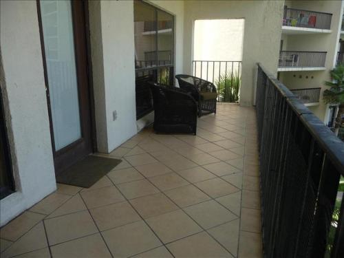 Saida IV Condos S4308