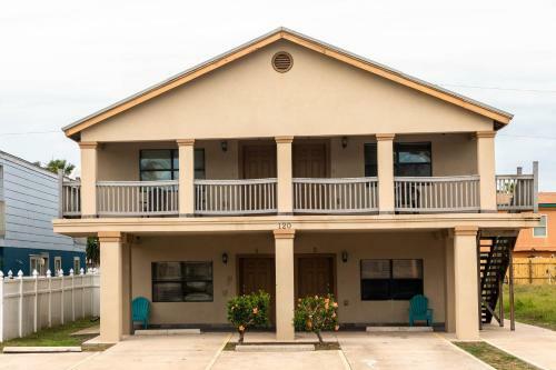 Lantana Retreat-full Property