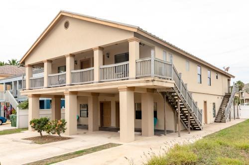 Lantana Retreat-full Property