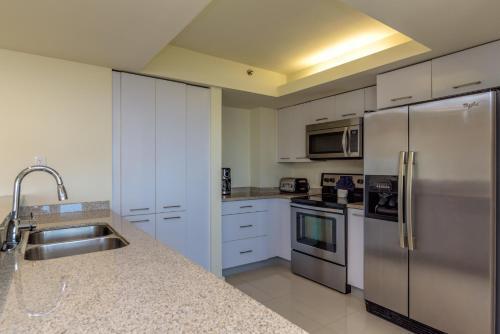 4br Bayview For Large Families! Beachfront Resort, Shared Pools & Jacuzzi