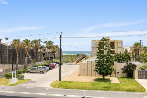 Apartamento Beachview - Beautiful 2 Br Condo - Convenient Location!