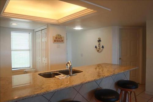 Saida III Condos S3905