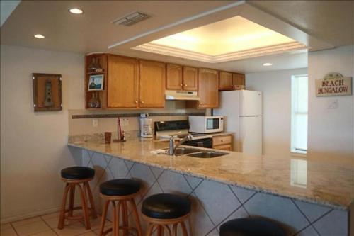 Saida III Condos S3905