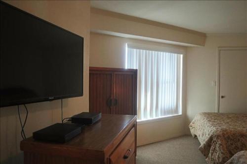 Saida IV Condos S4508