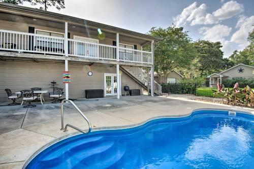 2-unit House Venue With Pool And Pet Friendly!