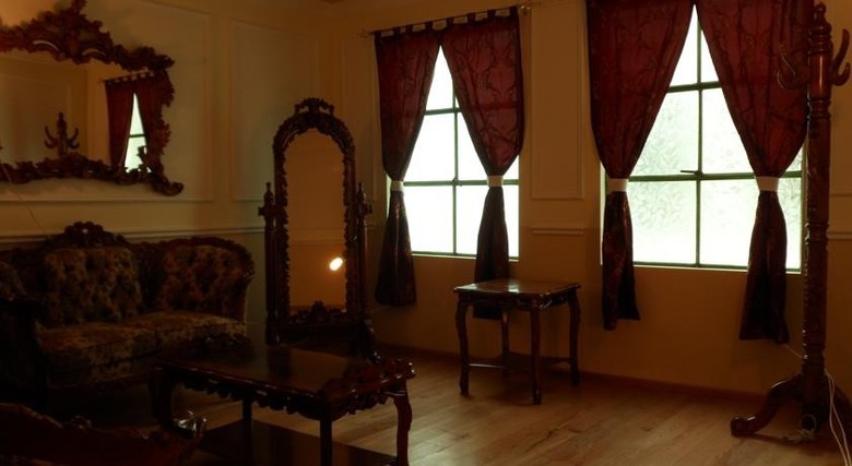 Aparthotel Suites Royal Colonial