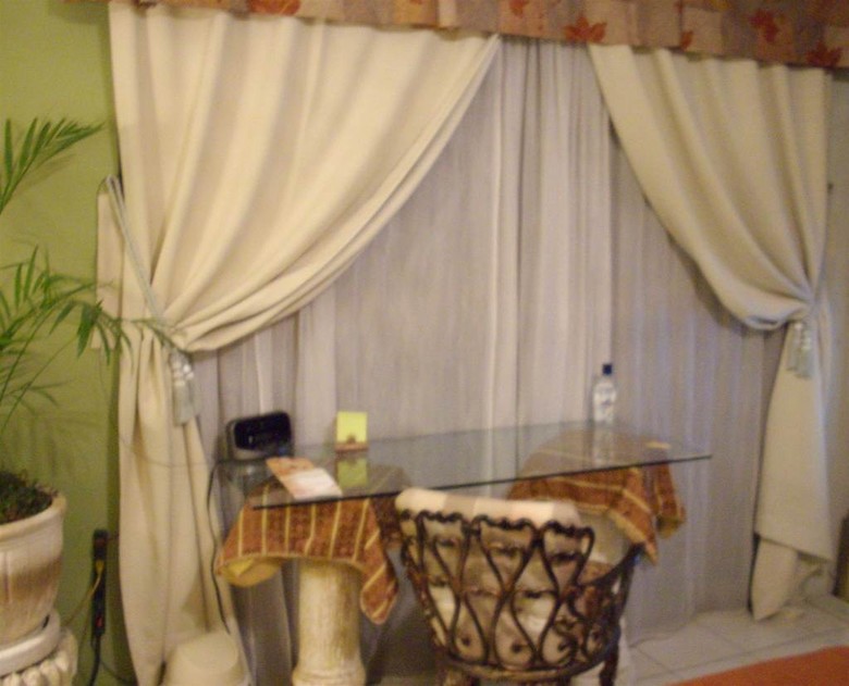 Dickinson Guest House B&B