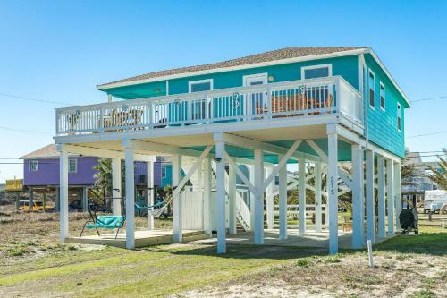 Sunset Sanctuary - Adorable Beach Bungalow With Gorgeous Gulf Views!