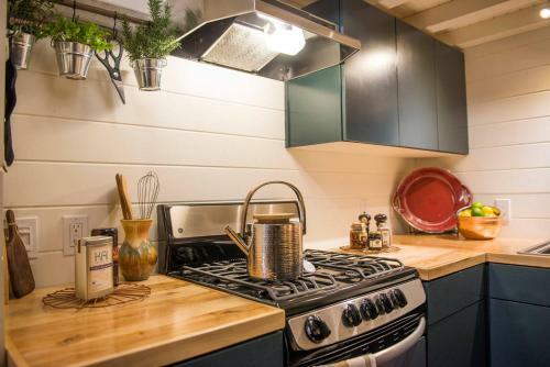 Elegant Tiny House In Waco–near Magnolia