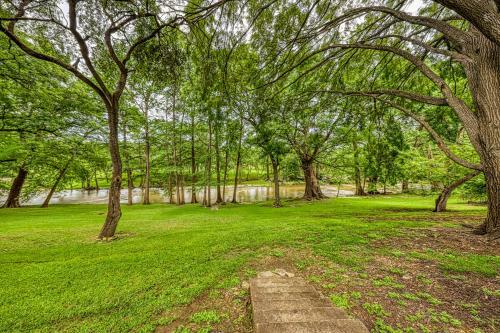 Austin Cottage On Cypress Creek
