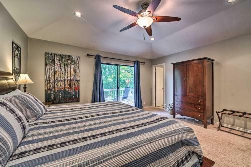 Quiet Lake Conroe Townhome With 2 Boat Slips!