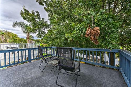 Quiet Lake Conroe Townhome With 2 Boat Slips!