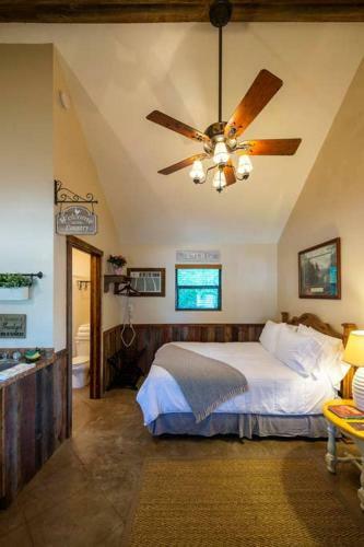 Cabin 3 Rental 15 Minutes From Magnolia And Baylor