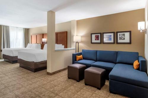 Hotel Comfort Inn & Suites