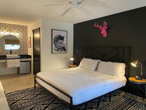 Hotel Wimberley Inn