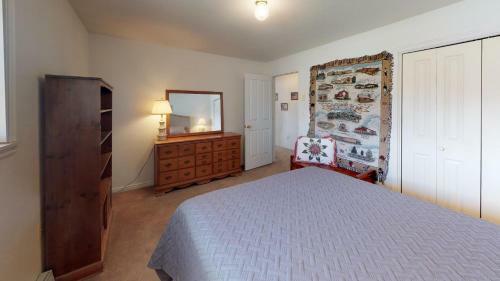 Sweet House, Charming And Simple! Central To Parks