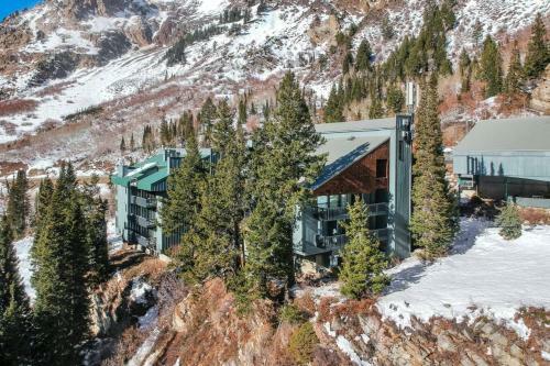 Alta - Hellgate A Powder Roost
