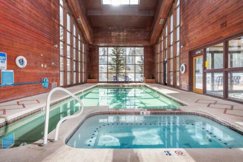 Apartamento Condo 211 Wifi Gas Fireplace Community Pool Jacuzzi Bbq Laundry