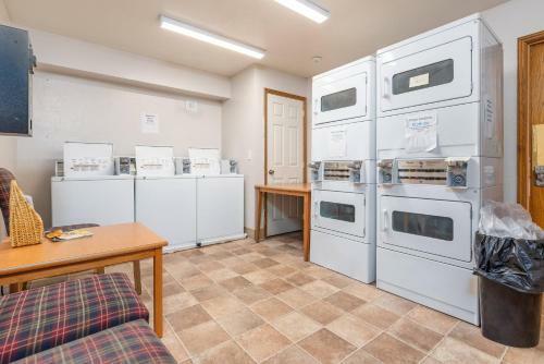 Apartamento Condo 211 Wifi Gas Fireplace Community Pool Jacuzzi Bbq Laundry