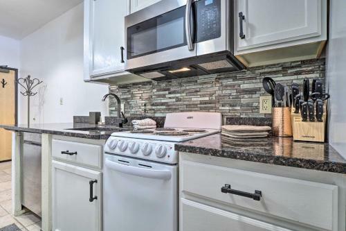 Apartamento Modern Brian Head Ski Condo With Mountain Views!