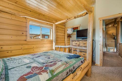 Garden City Chalet