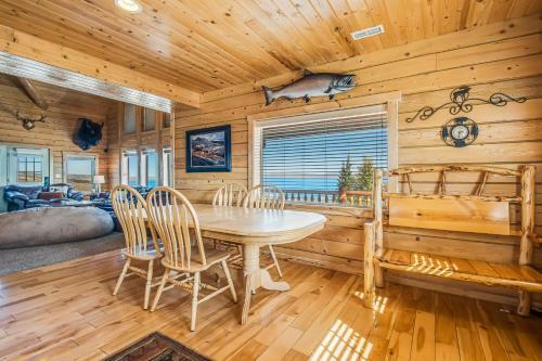 Garden City Chalet