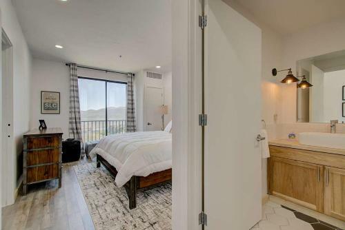 Updated Lakeview Condo Near Jordanelle