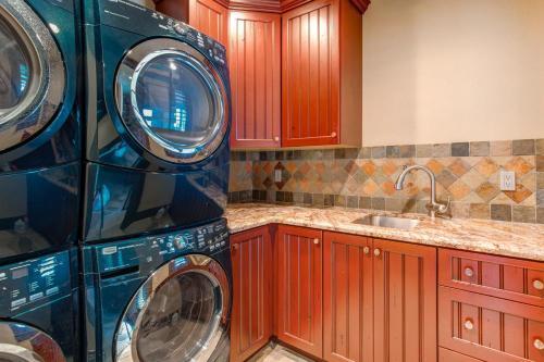 Deer Crest Mountain Villa