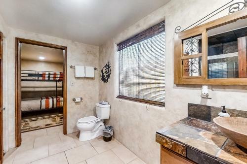 Leeds Lodge Getaway