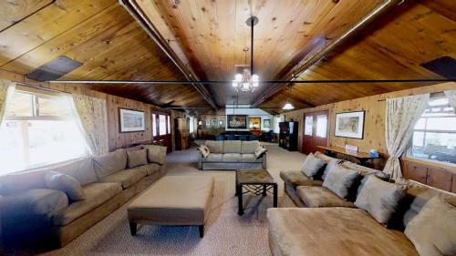 Pack Creek ~ Lodge Suite