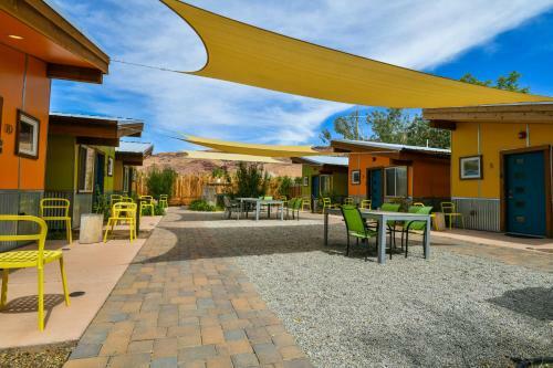 Hotel West 1 - Kokopelli West Studio. Downtown Location