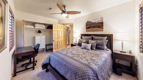 Portal View ~ Cottonwoods 401