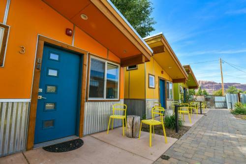 West 4 - Kokopelli West Studio. Downtown Location