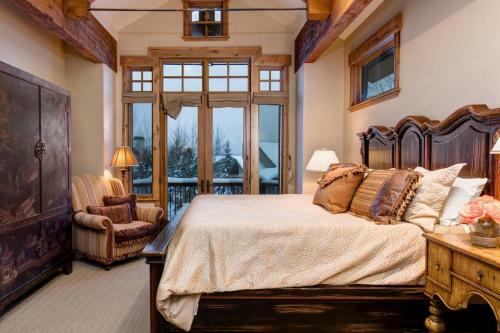 Abode At The Talon