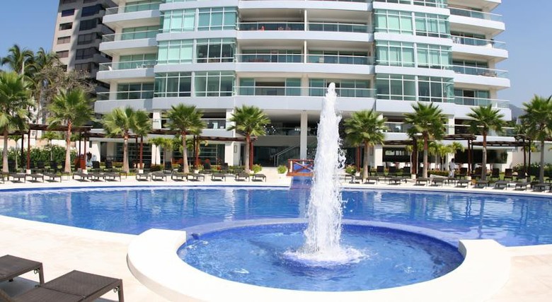 Apartamentos Condominio Marazul