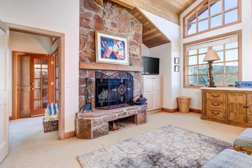 Stag Lodge #30