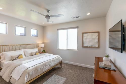 Villa Modern Ledges